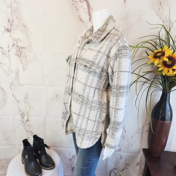 Banana Republic Oversized Wool Barn Jacket Shacket Plaid Black White Warm - Picture 4 of 6